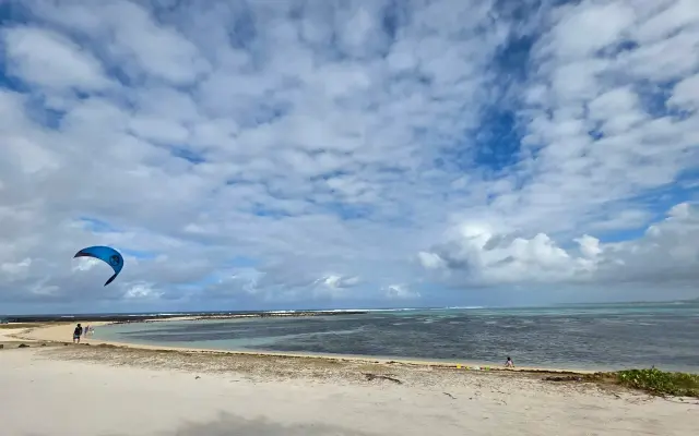Poste Lafayette Beach