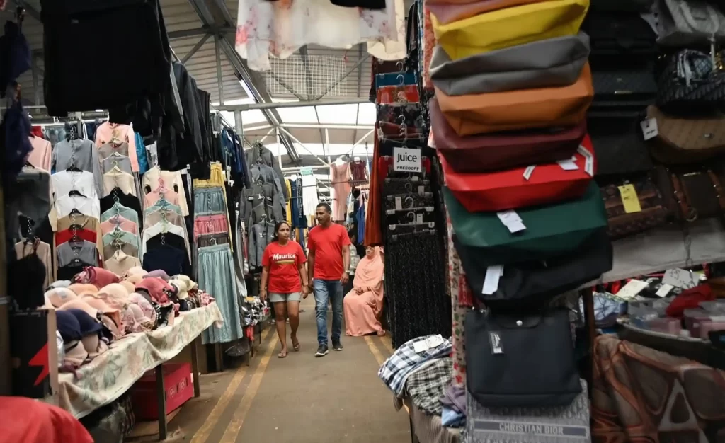 Textile shops at Quatre Bornes Market