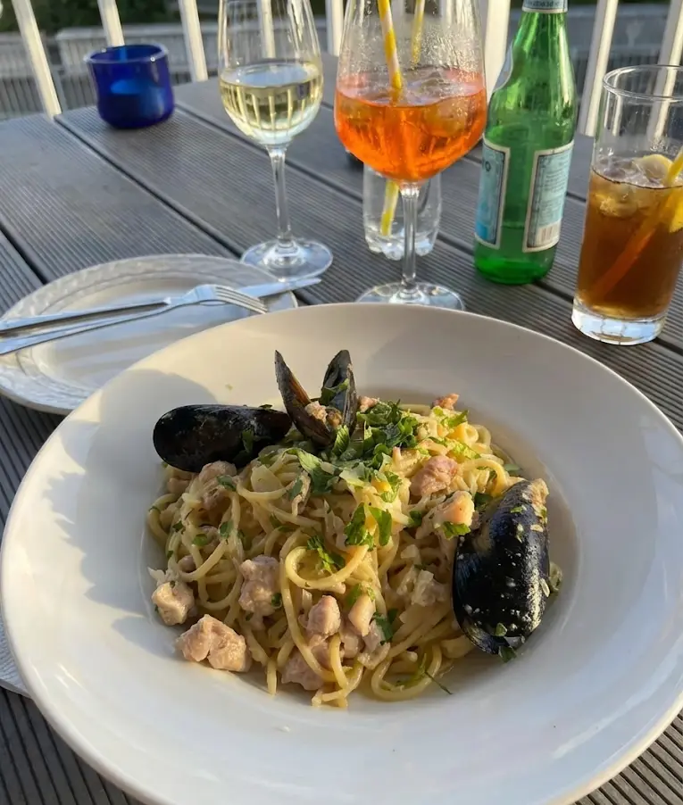 Top Deck Bar & Grill, Mauritius